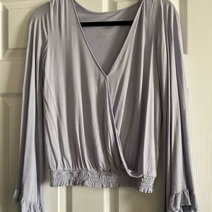 American Eagle Womens Soft and Sexy Wide Wrist blouse